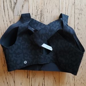 Lululemon Enlight Bra E36